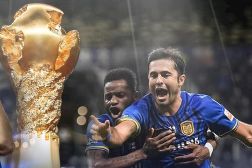 Café cuối tuần: Chuyện nhà vô địch Jiangsu Suning 'đột tử'