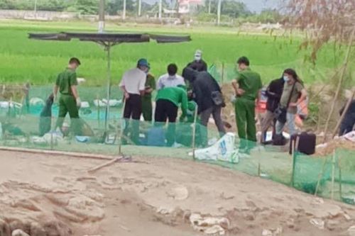 Đánh chết người vì giành chỗ ngủ trong chòi vịt