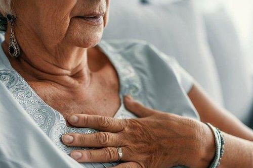 Dấu hiệu thoáng qua ngầm cảnh báo nhồi máu cơ tim đang đến rất gần
