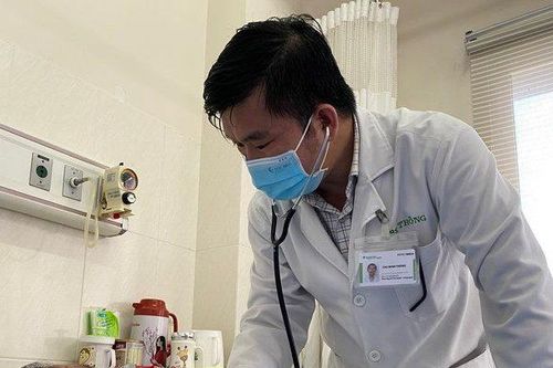 Cứu sống cụ ông bị nhồi máu não kèm theo bệnh nền nguy hiểm