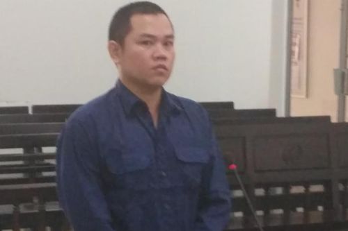Đi tù vì đòi nợ giùm
