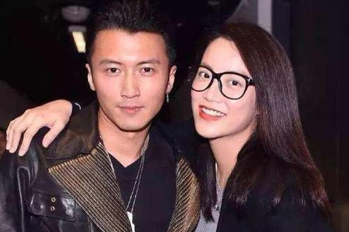 Những người phụ nữ tài sắc đứng sau Tạ Đình Phong, Lý Băng Băng