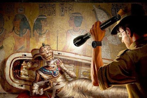 Giải mã lọ nước hoa 2.000 năm của nữ hoàng Cleopatra