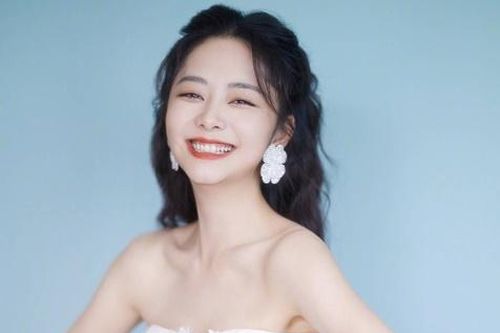 Đàm Tùng Vận bác tin đồn bí mật kết hôn và ly hôn