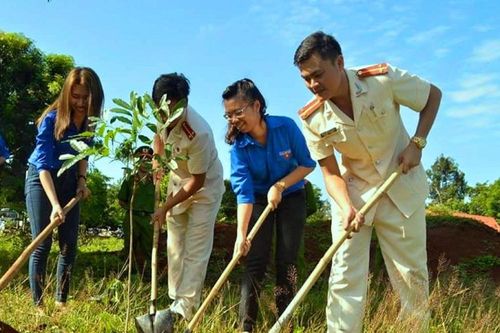Hai cán bộ đoàn Đắk Lắk đạt giải thưởng Lý Tự Trọng năm 2021