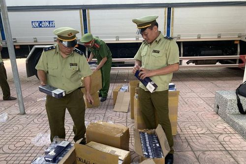 Quản lý thị trường xử lý nhiều vụ vận chuyển, kinh doanh thuốc lá nhập lậu