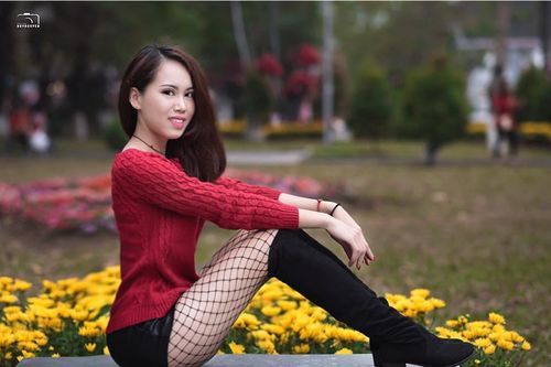 Hành trình trở thành trọng tài FIFA Elite của 'hot girl' bốc lửa Hà Thị Phượng