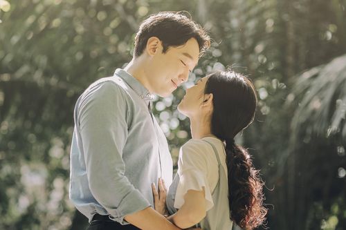 Thảo Cầm Viên nên thơ qua bộ ảnh của cặp đôi Việt - Hàn