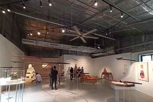 Đối thoại '4 chiều' với điêu khắc đương đại