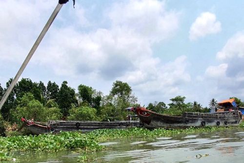 Điều tra vụ 3 người tử vong sau khi 2 tàu rượt đuổi nhau trên sông Tiền