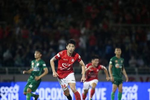 Lee Nguyễn tuyên bố CLB TPHCM sẽ chơi đôi công với Hà Nội