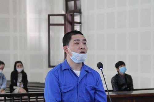 Bản án 8 năm tù cho kẻ chém người do rủ chơi bầu cua