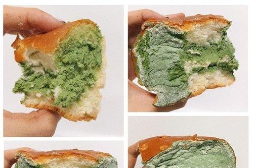 Chiếc bánh mì 'mốc meo' có gì hay mà khiến cư dân mạng tranh nhau săn lùng?