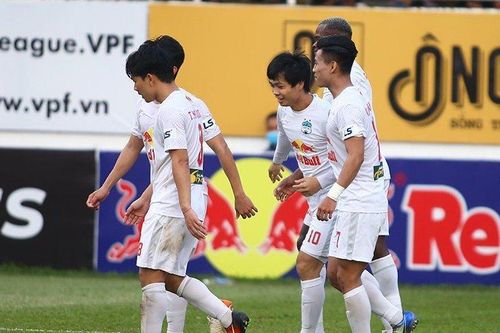 Đè bẹp CLB TP.HCM, HAGL củng cố ngôi đầu V-League
