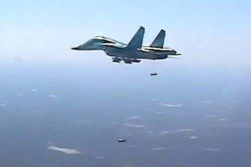 Điều Su-34 ồ ạt ném bom lực lượng thân Thổ, Nga 'trút giận' ở Syria