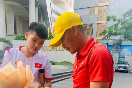 Kết nối ước mơ gặp thần tượng cho cậu học trò nghèo ở phố núi