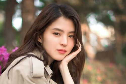 Gu thời trang ấn tượng của 'Đệ nhất nóng bỏng' ngành quảng cáo Hàn Quốc