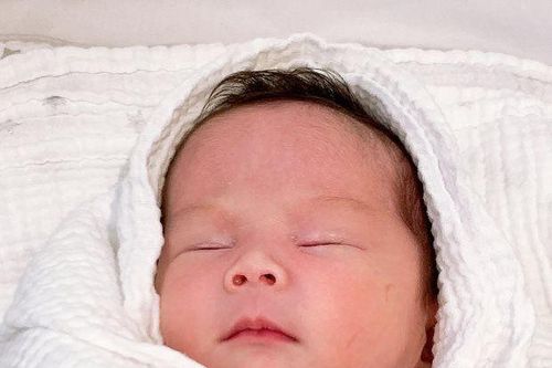 An Nguy và người yêu đồng giới Alex Nguyễn chính thức công khai chân dung con gái