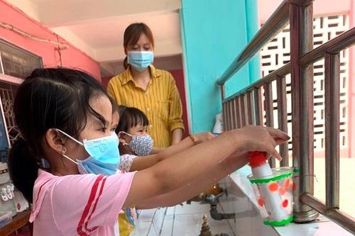 Bình Định tập trung ứng phó bệnh tay, chân, miệng ở trẻ em