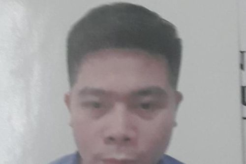 Tự xưng là giám đốc tuyển người đi xuất khẩu lao động, chiếm đoạt số tiền lớn