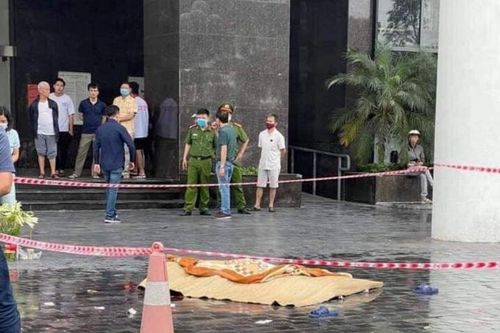 Hà Nội: Nam thanh niên rơi từ chung cư Thái Hà xuống đất tử vong