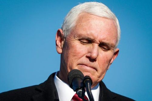 Ông Mike Pence phẫu thuật tim