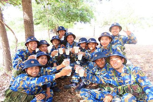 Hội Phụ nữ Lữ đoàn 957, Vùng 4 Hải quân triển khai mô hình 'Bát nước nghĩa tình'
