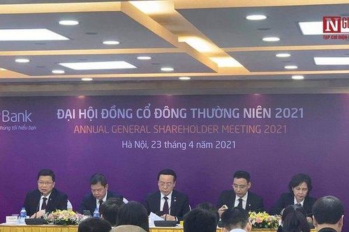 Phó Chủ tịch TPBank: 'Chỉ có chúng tôi mới hầu được khách tận răng như vậy'
