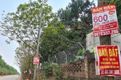 Cơn sốt đất hạ nhiệt, nhà đầu tư tìm cách 'tháo chạy' thoát thân