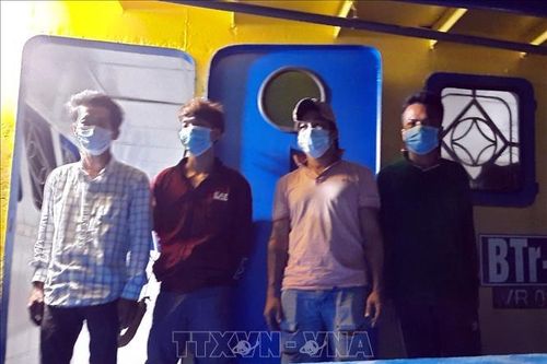 Cách ly y tế 7 trường hợp xuất, nhập cảnh trái phép ở vùng biển Phú Quốc