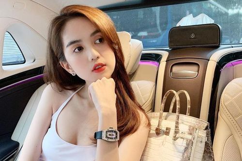 Ngọc Trinh tậu tủ 'siêu to siêu khổng lồ' sau khi mất trộm đồng hồ 13 tỷ