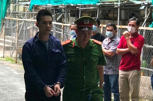 15 năm tù cho kẻ chém vợ suýt chết