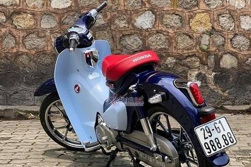 Honda Cub C125 biển số Vip chưa đổ xăng giá hơn 300 triệu đồng