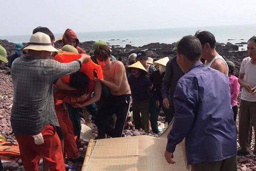 Rủ nhau ra biển bắt ốc nam thanh niên đuối nước thương tâm