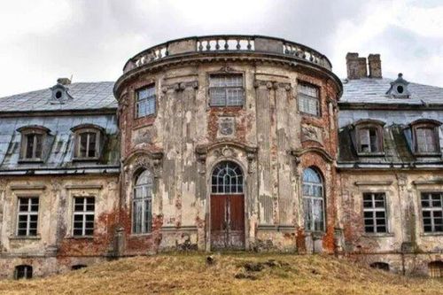 Thợ săn kho báu lên kế hoạch đào 10 tấn vàng của Adolf Hitler