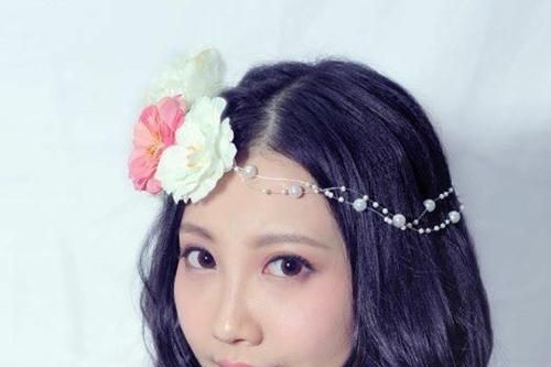 Nữ ca sĩ Hong Kong Lý Minh Úy qua đời ở tuổi 31