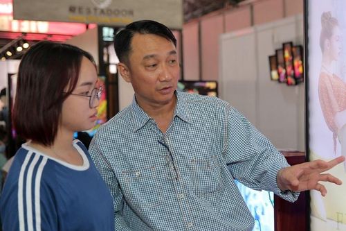Công nghệ hình ảnh 3D lenticular - mỹ thuật ứng dụng thời đại mới