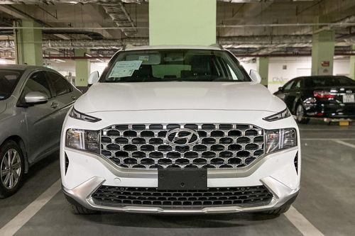 Đại lý nhận cọc Hyundai Santa Fe 2021, giao xe vào tháng 6