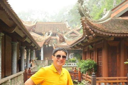 Nghệ sĩ Chí Trung nói đến việc buông bỏ và động thái bất ngờ của bạn gái