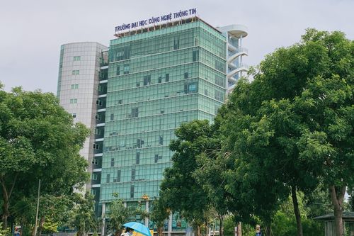 Chín trường đại học tại TP.HCM cho sinh viên nghỉ học tập trung