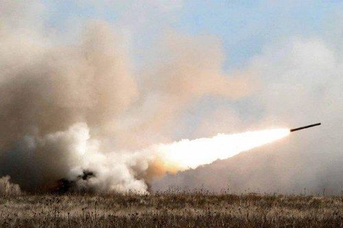 'Cơn mưa đạn' ở Syria: 130 quả rocket được bắn, súng máy liên tục xả đạn trong 2 ngày cuối tuần