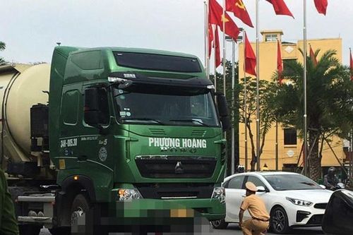Xe bồn đi vào đường cấm gây tai nạn chết người ở Hải Dương