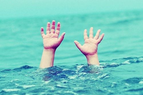 Rủ nhau đi tắm sông, 2 nữ sinh lớp 7 đuối nước thương tâm
