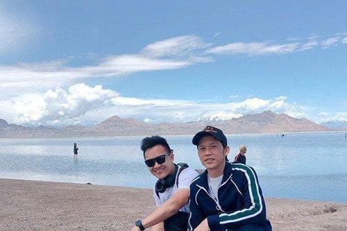 Con trai Hoài Linh lên tiếng khi bố trong 'tâm bão' bị bà Phương Hằng chỉ trích