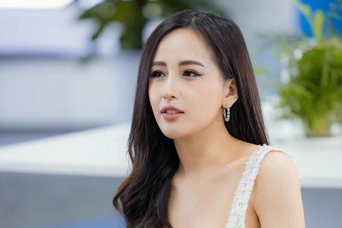 Hoa hậu Mai Phương Thúy không có nổi một người bạn tâm sự dù xinh đẹp giỏi giang