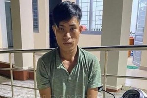 Thanh niên nhặt được ví tiền không trả rồi tống tiền nạn nhân