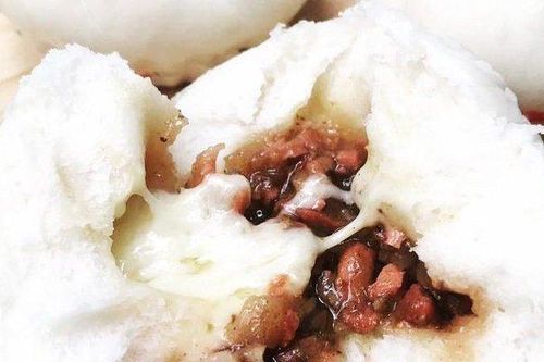Món ngon cuối tuần: Cách làm bánh bao xá xíu phô mai siêu ngon siêu dễ