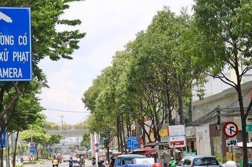 Bộ GTVT trả lời về đề xuất đặt các biển báo có camera phạt 'nguội'