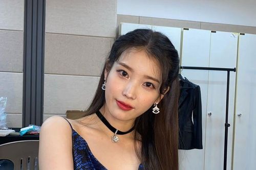 'Nàng tiên' IU chi tiền khủng làm từ thiện
