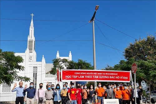 Nhiều hoạt động ý nghĩa tại Mozambique kỷ niệm ngày sinh Chủ tịch Hồ Chí Minh